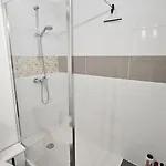 Calme, Piscine - Proche Thermes Et Centre Διαμέρισμα *