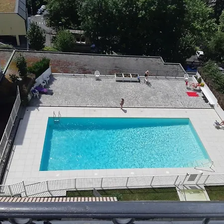 Apartament Calme, Piscine - Proche Thermes Et Centre