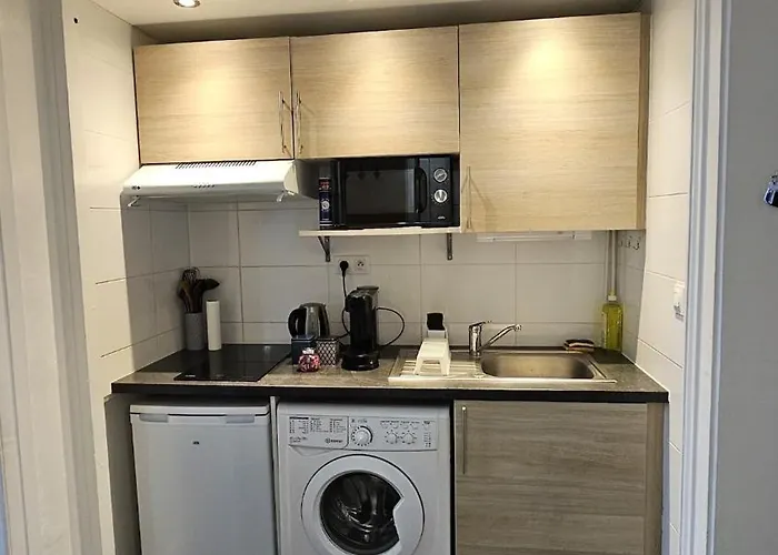 Calme, Piscine - Proche Thermes Et Centre 엑스레뱅